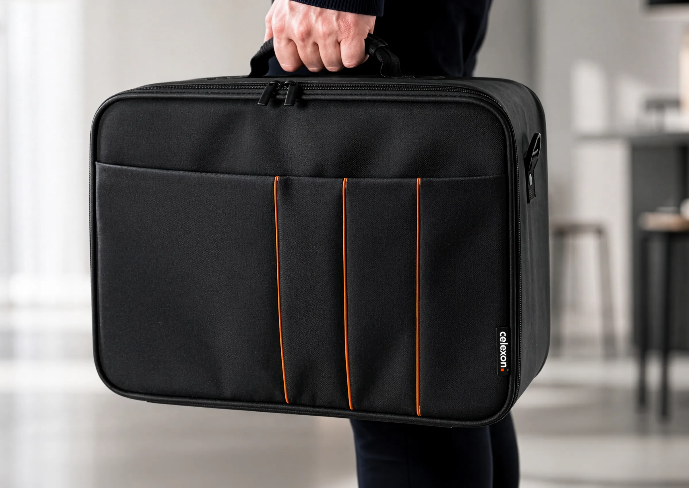 celexon-economy-line-large-sacoche-transport-projecteur-noir-polyester image 2